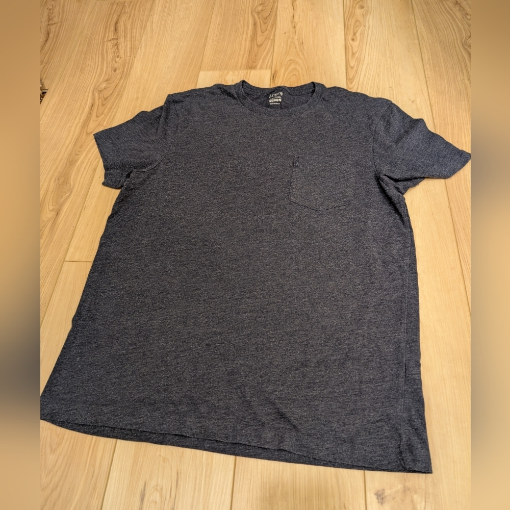 J. Crew Factory Men’s Heather Navy Short Sleeve Pocket Tee